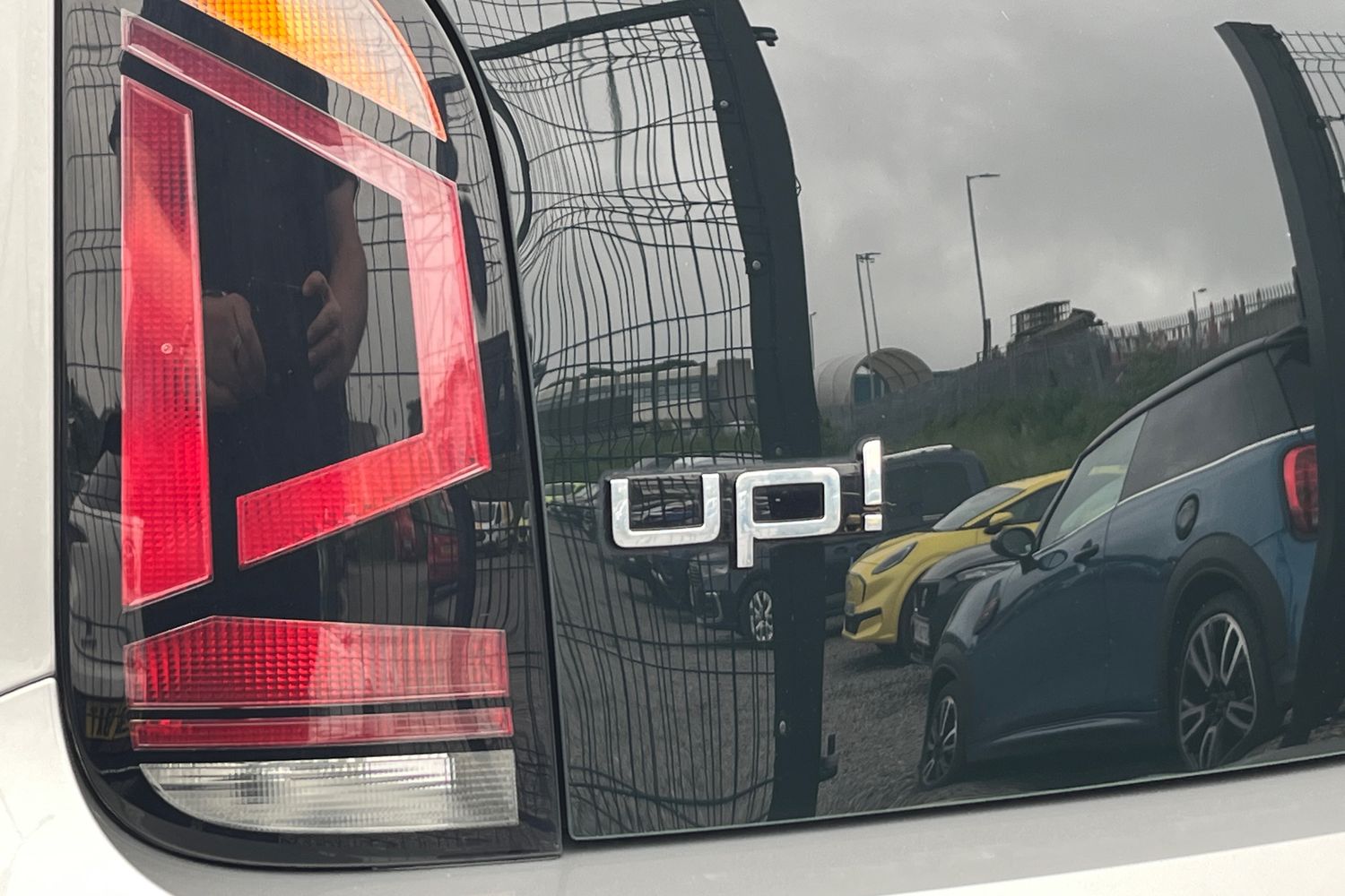 Volkswagen UP Photo 31