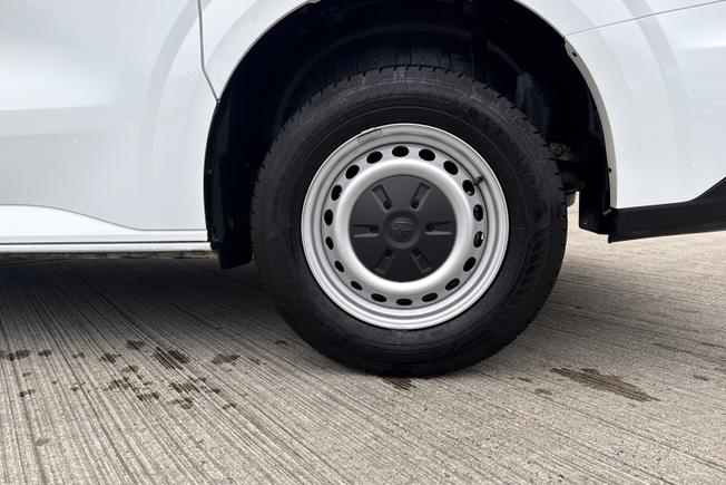 VOLKSWAGEN Transporter Photo 5