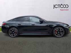 BMW I4 Photo 4