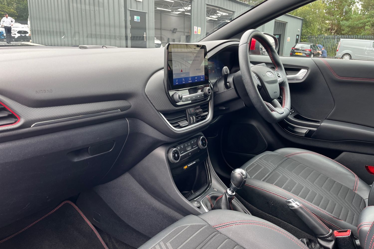 Ford PUMA Photo 17