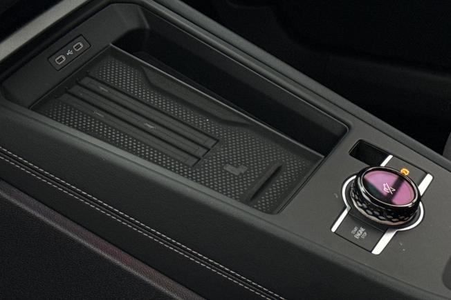 VOLKSWAGEN T-Roc Photo 43