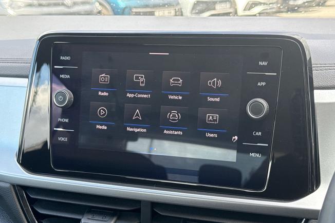 VOLKSWAGEN T-Roc Photo 45