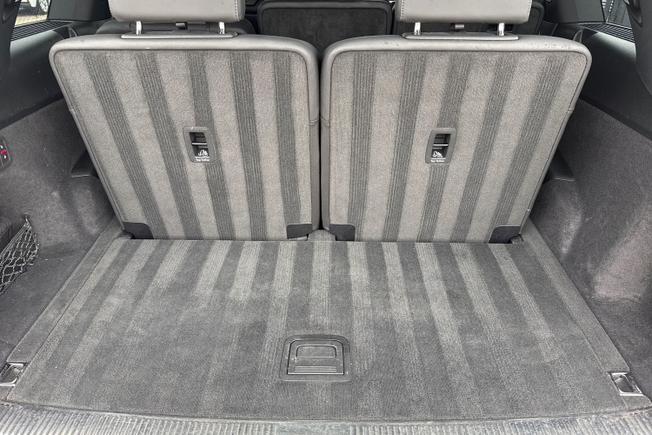 AUDI Q7 Photo 12