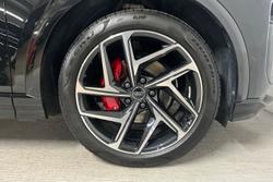 AUDI Q6 E-Tron Photo 5