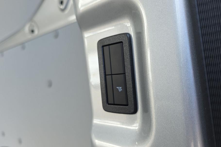Used FORD TRANSIT CUSTOM WP75YAG 26