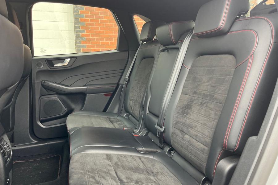 Ford KUGA Photo autoimg-27a4f8962c0e1153380f1ef4799f9bfc9d188d74.jpg