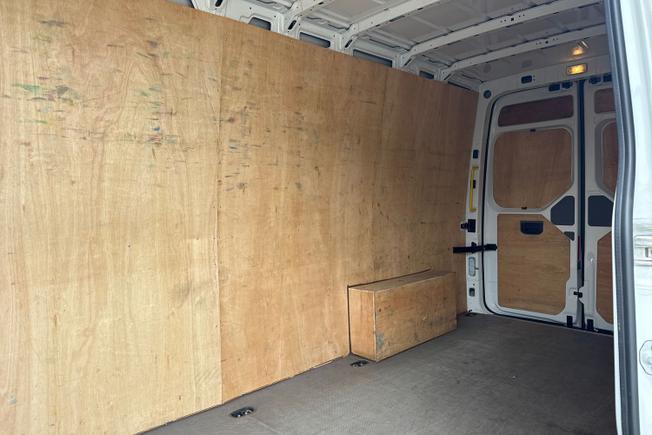 Volkswagen Crafter Photo 9