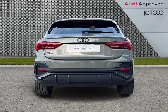 AUDI Q3 Photo 7