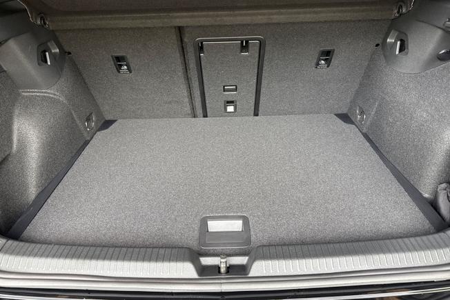 VOLKSWAGEN Golf Photo 12