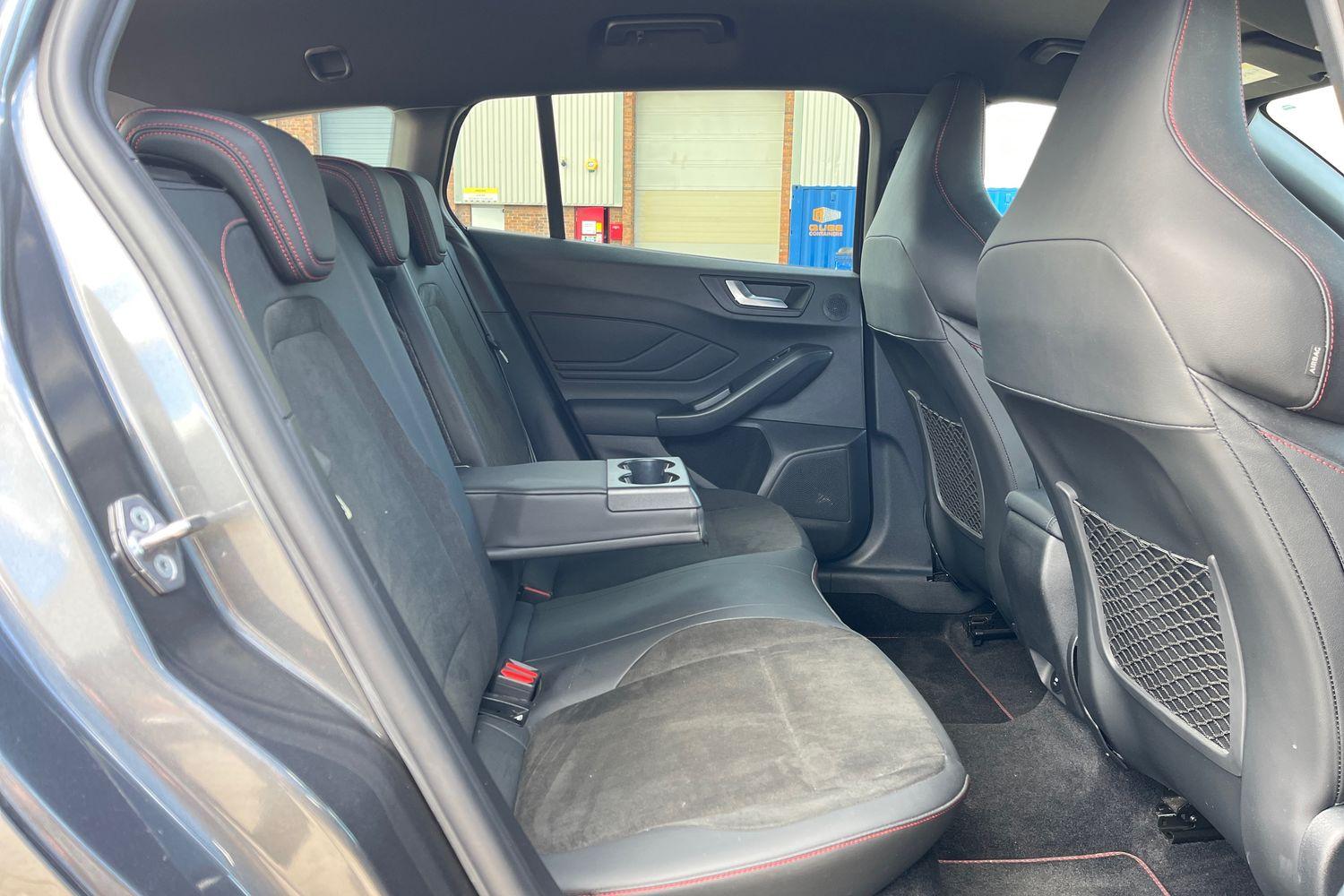 Ford Focus Photo 27