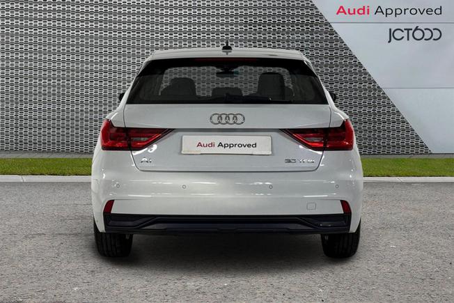 AUDI A1 Photo 7
