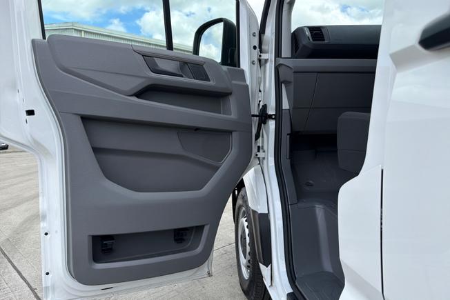 VOLKSWAGEN Crafter Photo 50