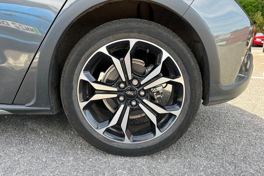 Ford Focus Photo autoimg-27b92570afd17a769bd341376bc437ddcc0c5900.jpg