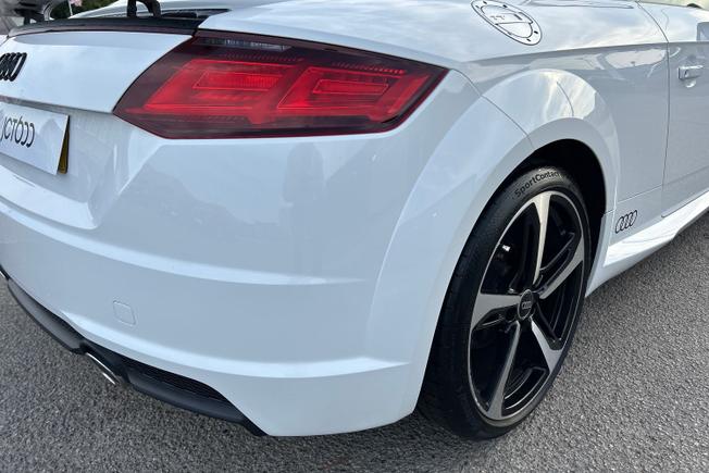 AUDI TT Photo 32