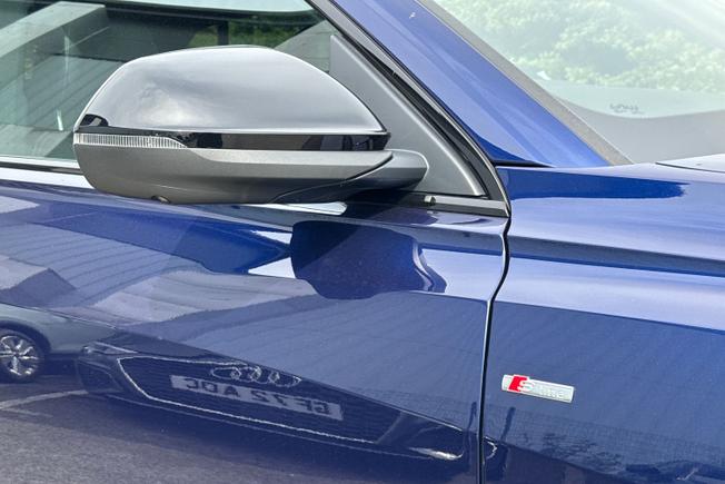 Audi Q8 Photo 20