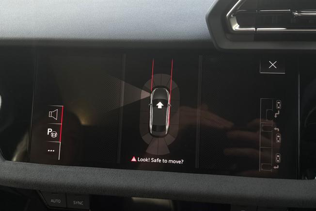 AUDI  S3 Saloon Photo 26