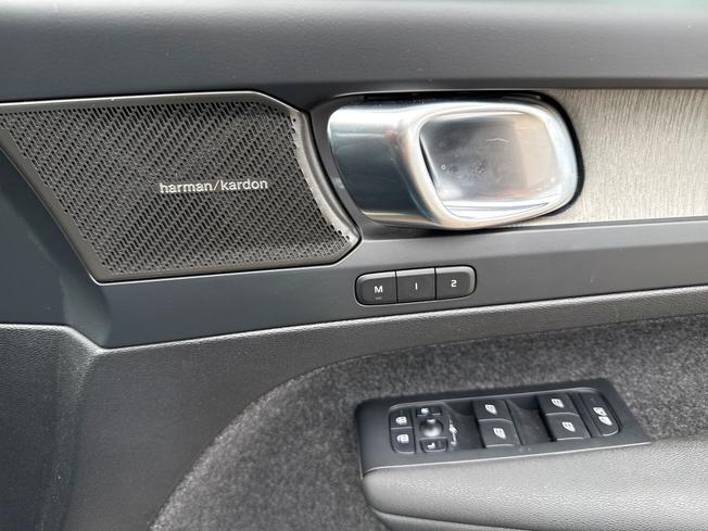 VOLVO Xc40 Photo 31