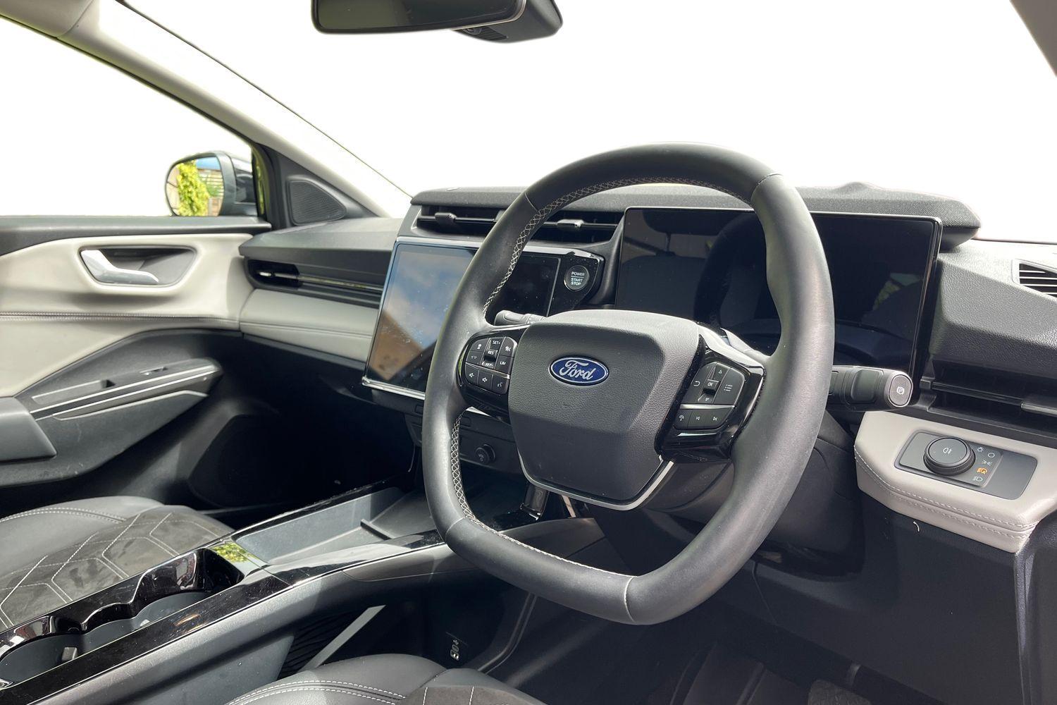 Ford PUMA GEN-E Photo 8