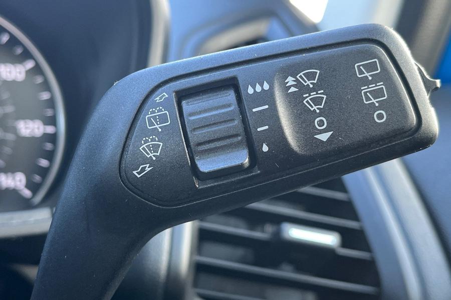Ford ECOSPORT Photo autoimg-27c9281e12463377bf3a8b84fc5e0875331ce909.jpg