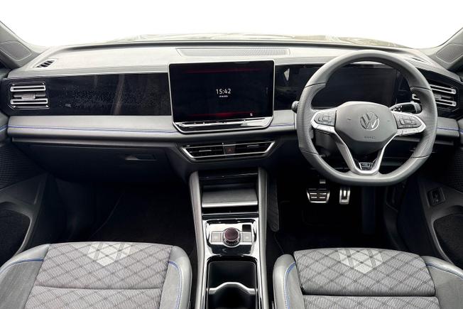 VOLKSWAGEN Tiguan Photo 10
