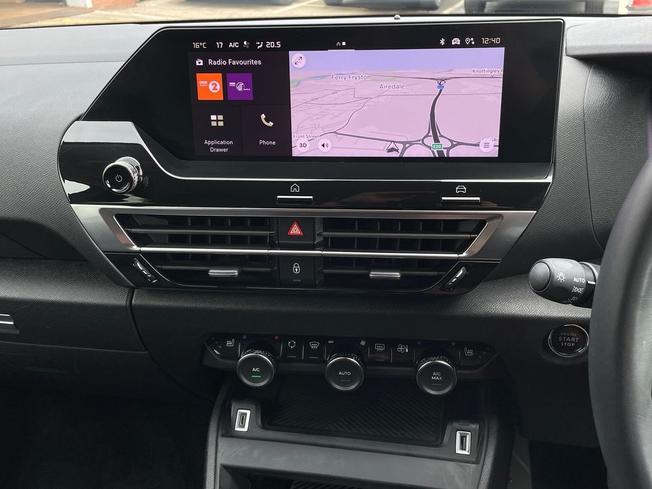 CITROEN C4 Photo 14