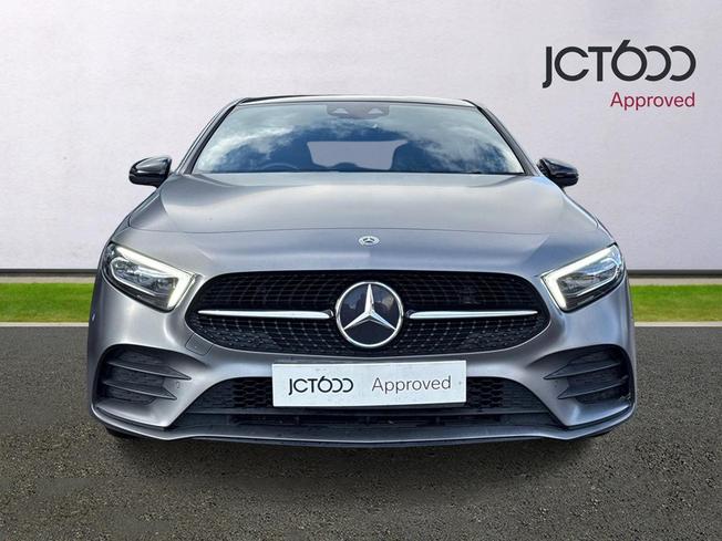 MERCEDES-BENZ A Class Photo 8