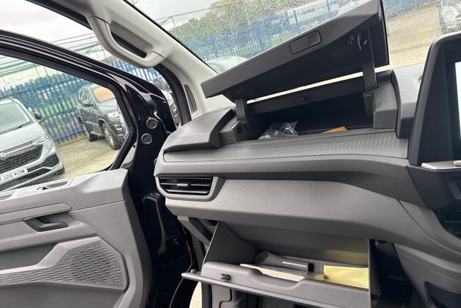 VOLKSWAGEN Transporter Photo 28