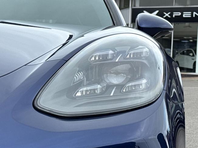 PORSCHE Panamera Photo 27