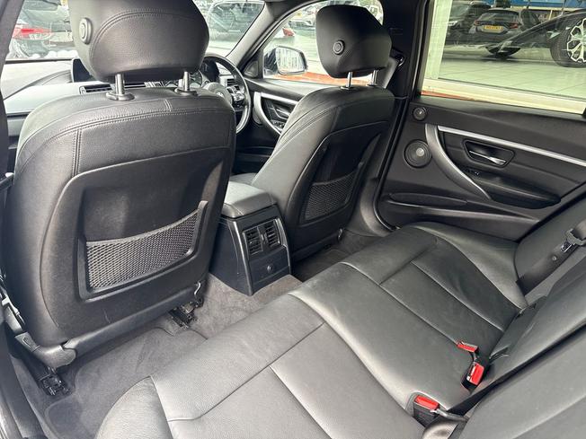 BMW 3 Series Photo 43