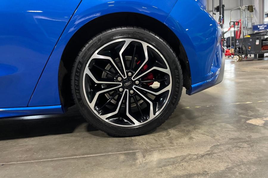 Ford Focus Photo autoimg-27eea6903f3253e1580fceb9f77890355cf28fd7.jpg