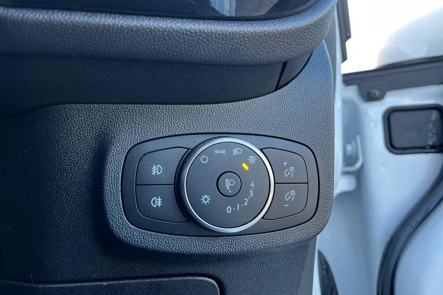 Ford FIESTA Photo autoimg-27ef0728e486ffd2297ad1516af5cda41b3d8567.jpg