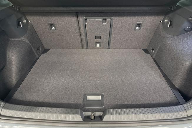 VOLKSWAGEN Golf Photo 12