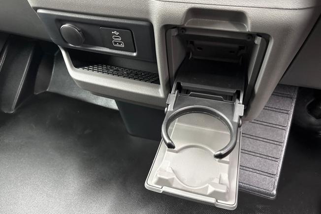 VOLKSWAGEN e-Transporter Photo 24