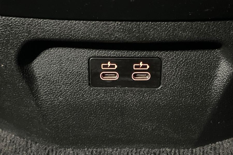 BMW 1 SERIES Photo autoimg-27fe1e7d5d51c4a98e51f1b8e9689a826890d178.jpg