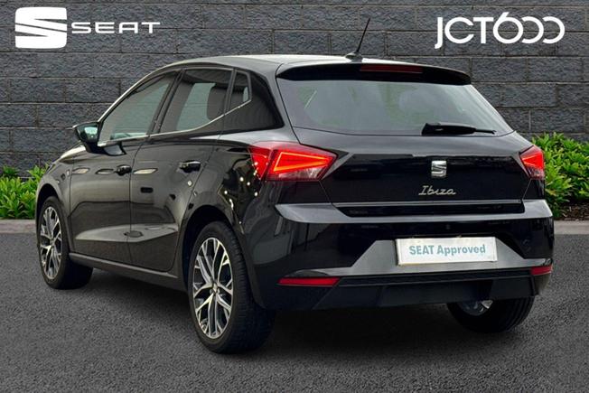 SEAT Ibiza Photo 3