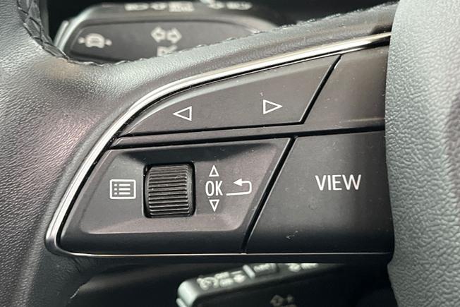 AUDI Q3 Photo 16