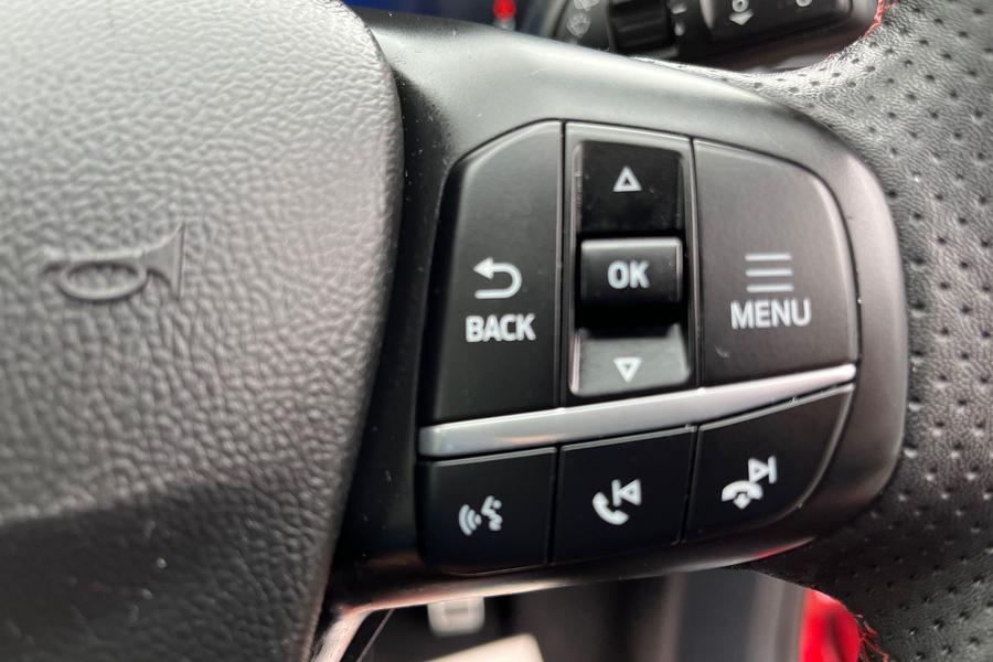 Ford KUGA Photo autoimg-2802b0d33eb3eb9619243699edac226a924587b4.jpg