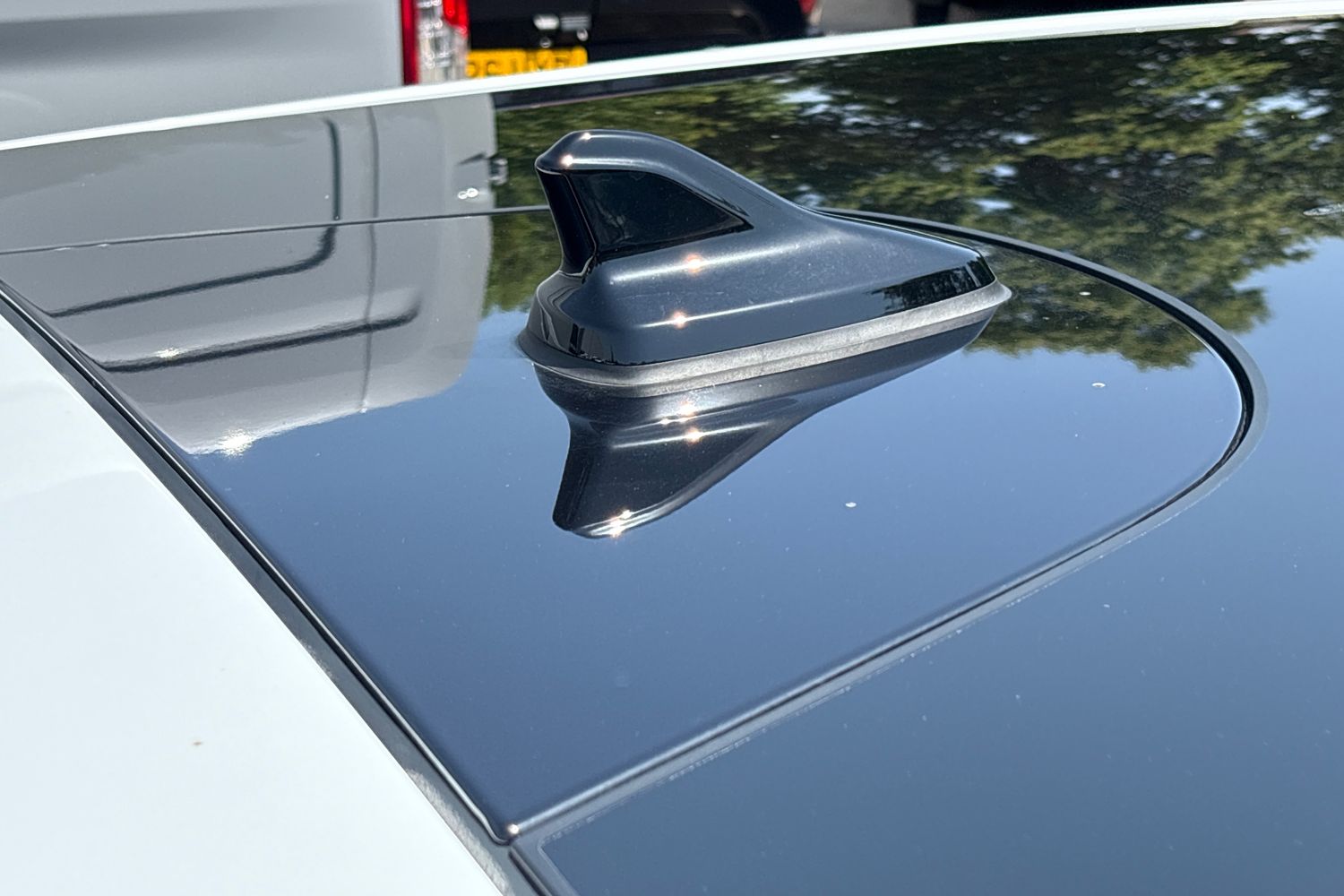 Ford Explorer Photo 14