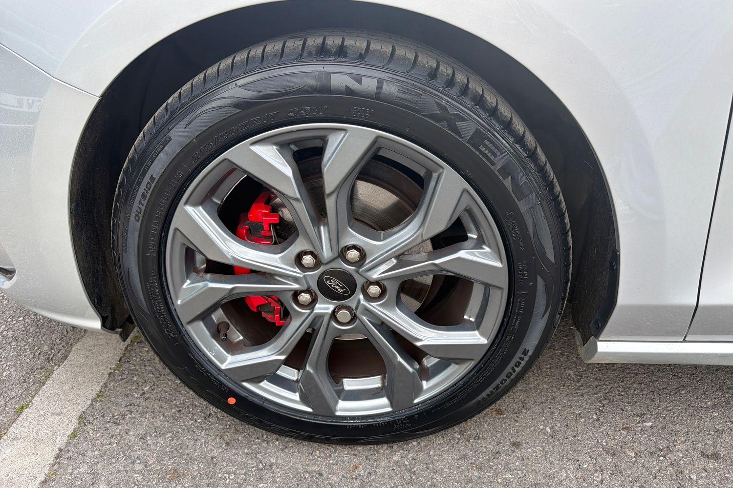 Ford FOCUS Photo 31