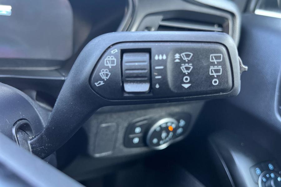 Ford FOCUS Photo autoimg-2806f5f2940e646def7741b66759daf995526319.jpg