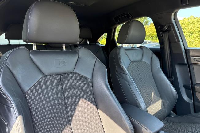 Audi Q3 Photo 33