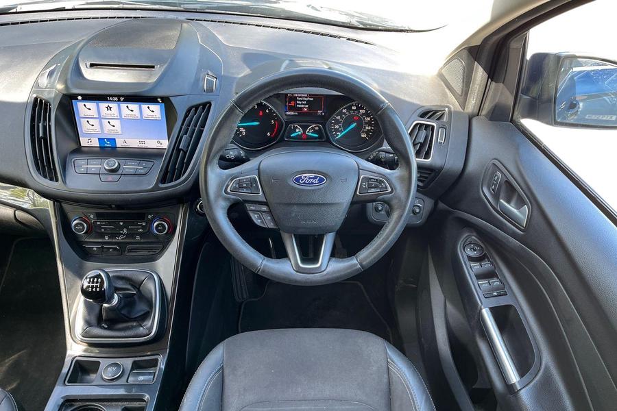 Ford Kuga Photo autoimg-280855be1b49ba60d4c3ab3d4fbc2599da3f4b99.jpg