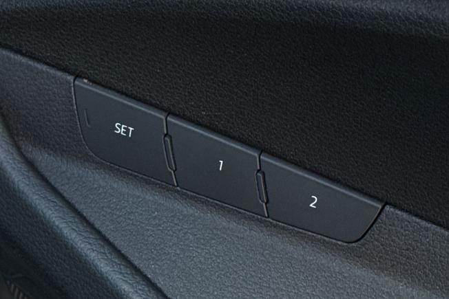 AUDI Q8 E-Tron Photo 39