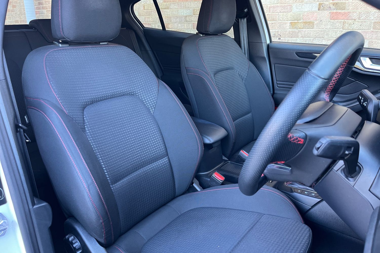 Ford FOCUS Photo 16