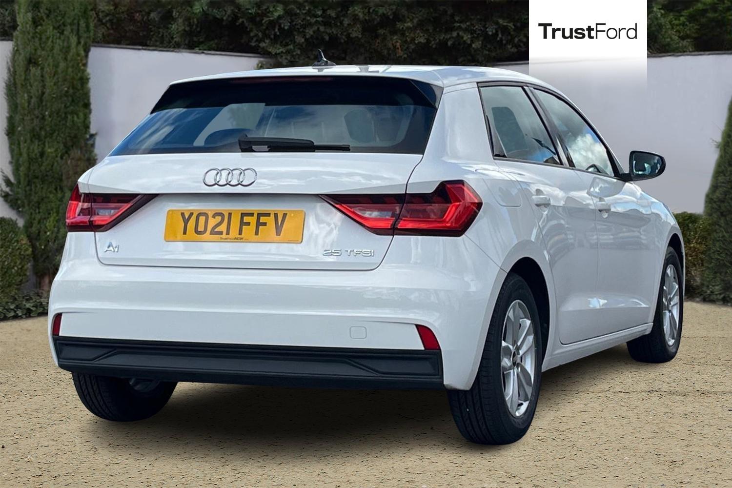 Audi A1 Photo 3