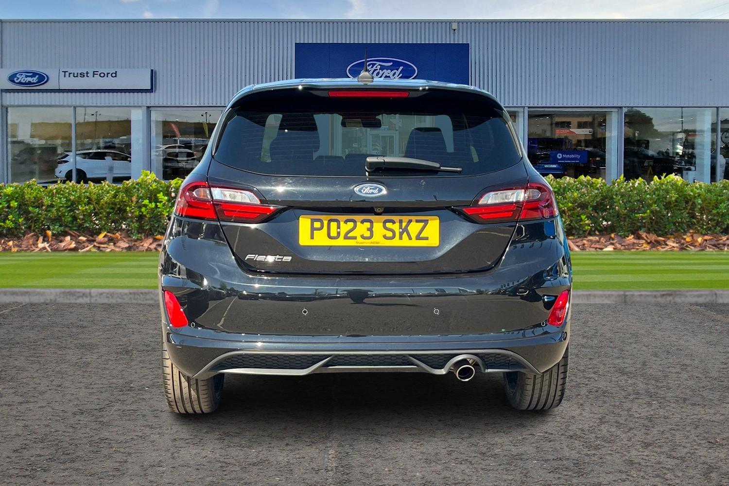 Ford Fiesta Photo 6