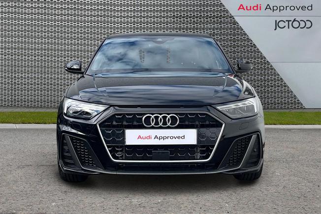 AUDI A1 Photo 8