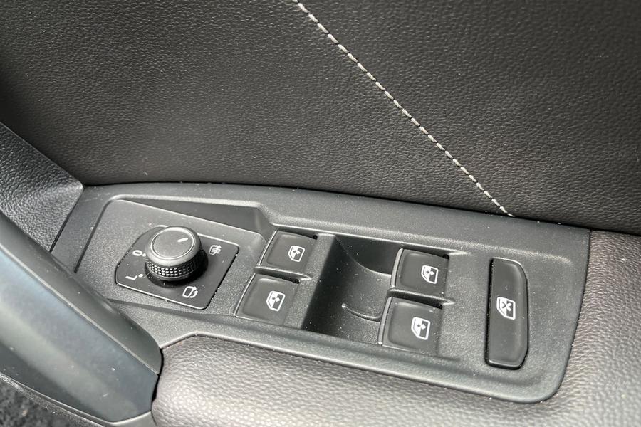 Volkswagen TIGUAN Photo autoimg-281a49b722d21ad42c3ad2f1e0cae2c098dbc77e.jpg