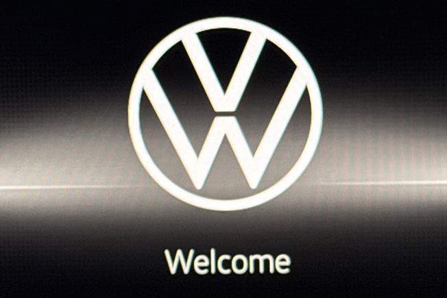 Volkswagen Golf Photo 22