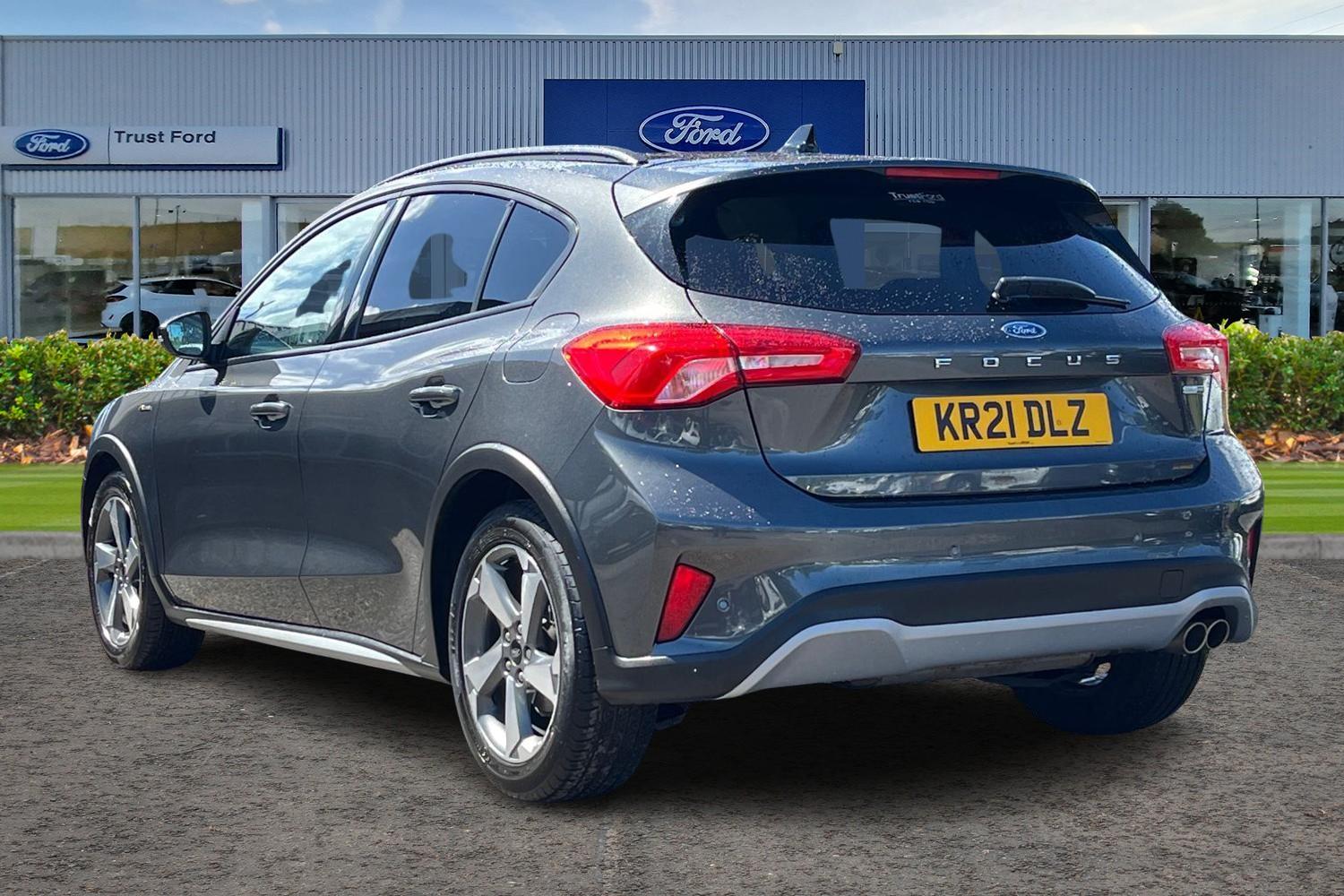 Ford Focus Photo 1